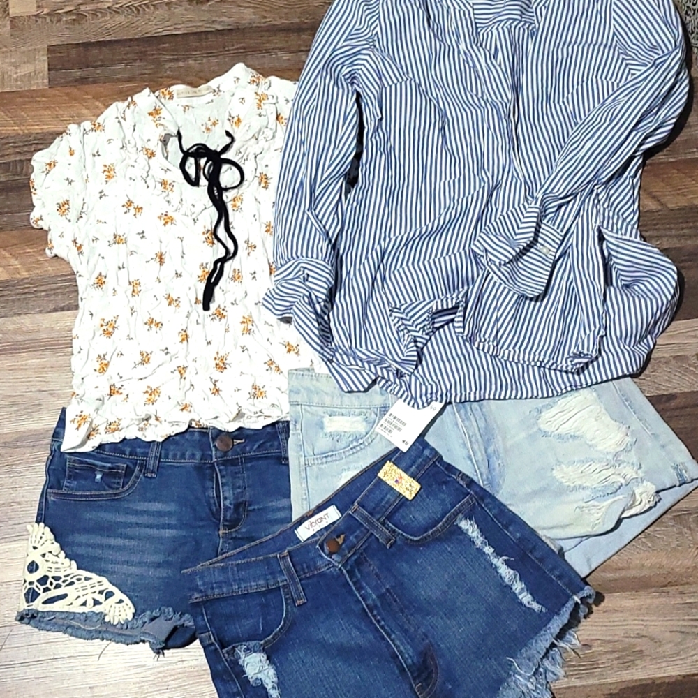 Three shorts & two tops bundle, perfect for cute summer outfits.